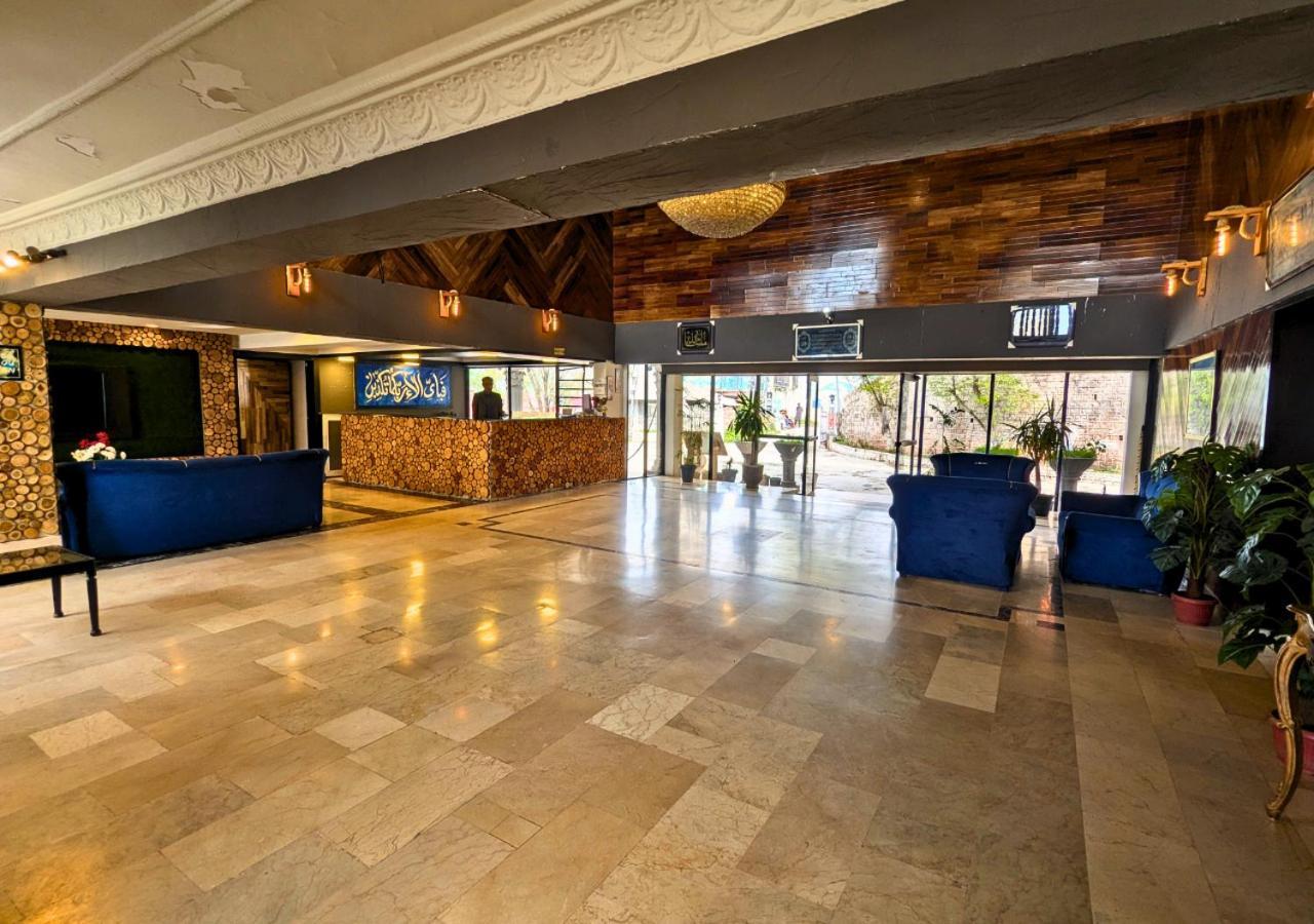 Grand Heights Hotel Murree Bagian luar foto